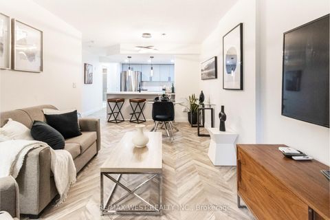 Photo 4 at 302 - 330 Adelaide Street E, Moss Park, Toronto