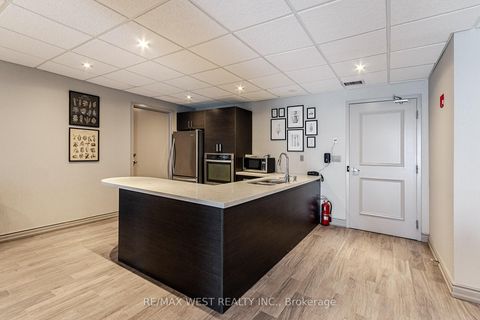 Photo 11 at 302 - 330 Adelaide Street E, Moss Park, Toronto