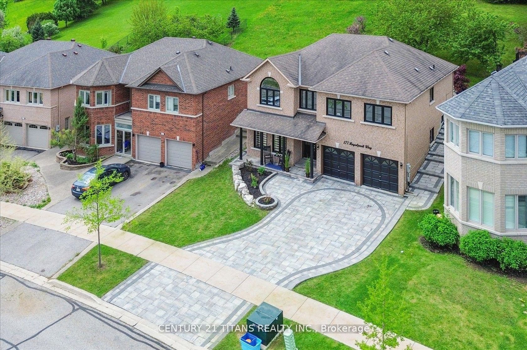 577 Royalpark Way, Elder Mills, Vaughan photo 2 577 Royalpark Way, Elder Mills, Vaughan photo 2