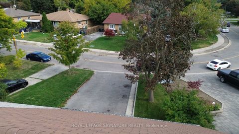 Photo 31 at 87 Combermere Drive, Donalda, Toronto
