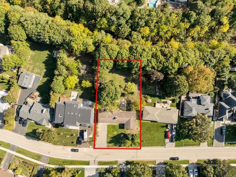Photo 24 at 76 Ridge Drive, CP College Park, Oakville