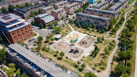 Photo 18 at 70 - 55 Turntable Crescent, Junction, Toronto