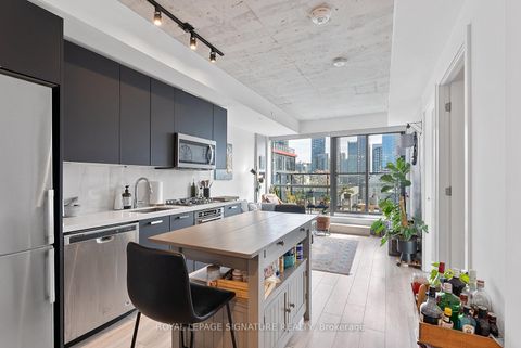 Photo 8 at 1203 - 458 Richmond Street W, Waterfront Communities C1, Toronto