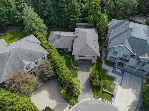 Photo 2 at 229 Owen Boulevard, Windfields, Toronto