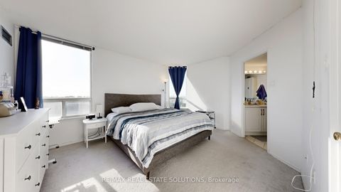 Photo 7 at 1611 - 330 Alton Towers Circle, Milliken, Toronto