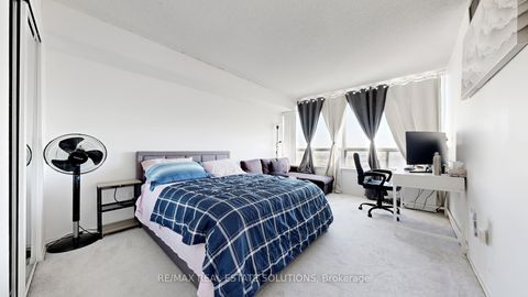Photo 10 at 1611 - 330 Alton Towers Circle, Milliken, Toronto