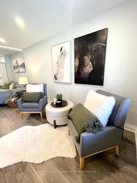 Photo 2 at 2 Lea Grove Crescent, Birchmount, Toronto