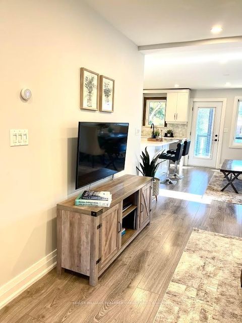 Photo 10 at 2 Lea Grove Crescent, Birchmount, Toronto