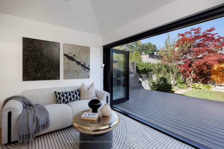 Photo 9 at 134 Roxborough Street W, Annex, Toronto