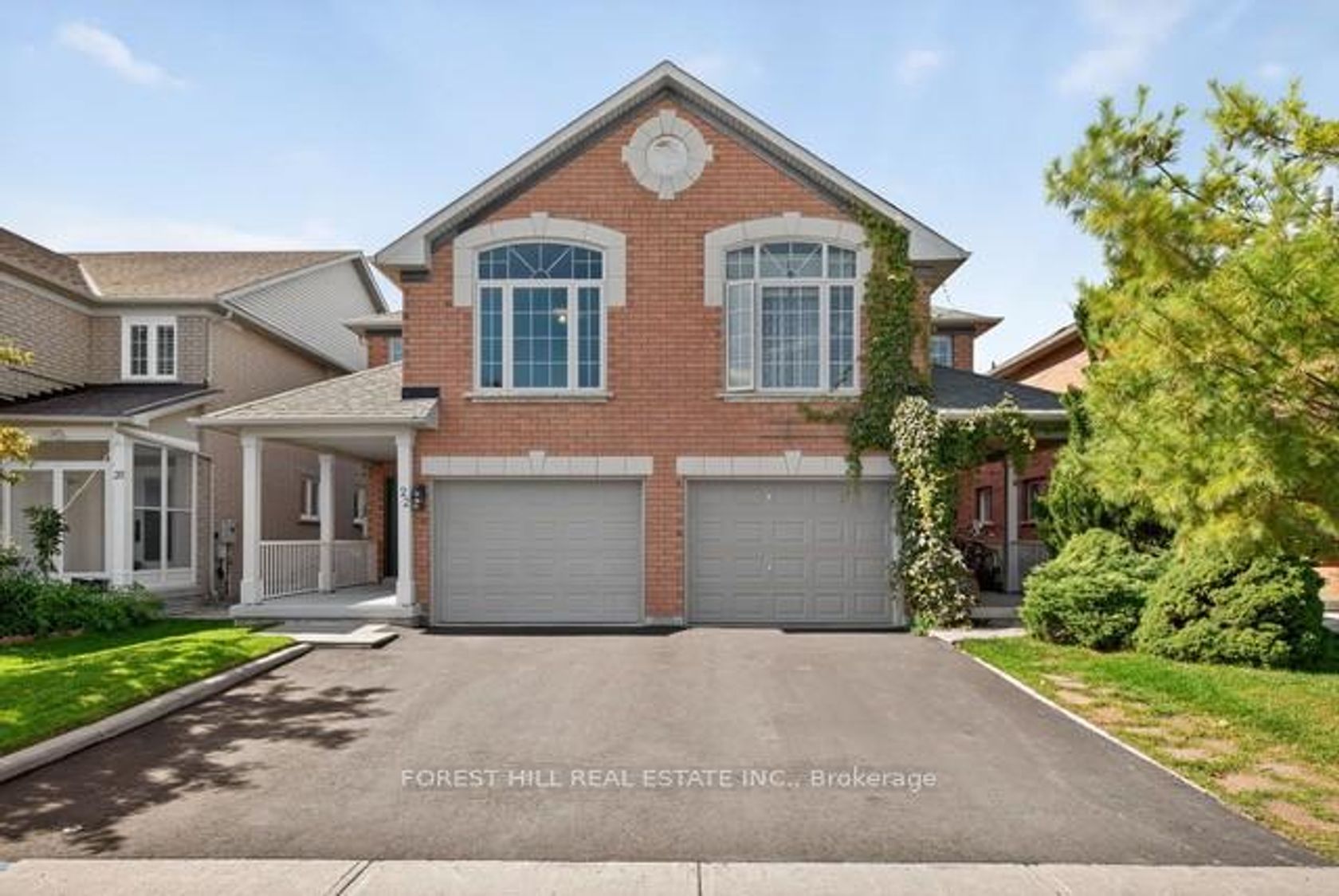 22 Baltic Street, Langstaff, Richmond Hill photo number 2