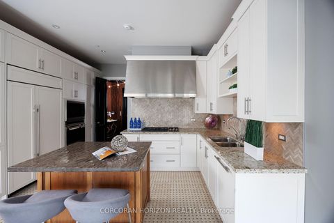 Photo 18 at 2403 - 183 Wellington Street W, Waterfront Communities C1, Toronto