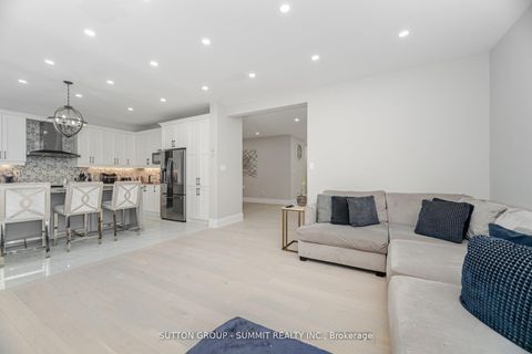 Photo 14 at 16 Westminster Circle, Shore, Barrie