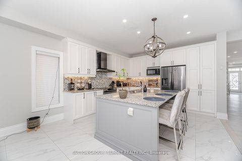 Photo 16 at 16 Westminster Circle, Shore, Barrie