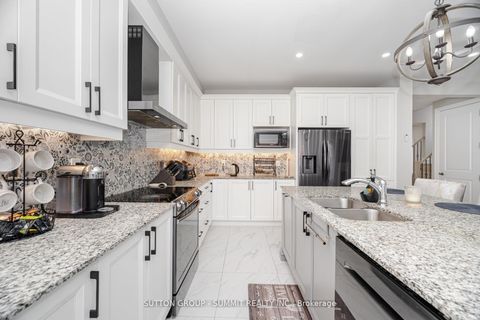 Photo 17 at 16 Westminster Circle, Shore, Barrie