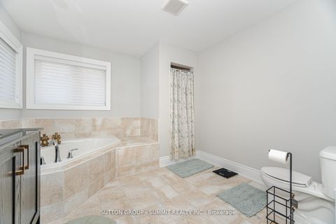 Photo 30 at 16 Westminster Circle, Shore, Barrie