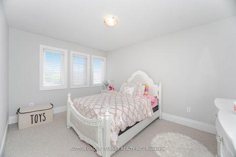 Photo 31 at 16 Westminster Circle, Shore, Barrie