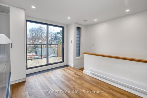 Photo 26 at 97 Lee Avenue, The Beaches, Toronto