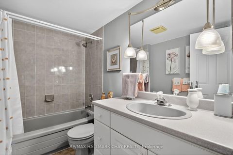 Photo 11 at 124 - 10 Coulter Street, Sunnidale, Barrie