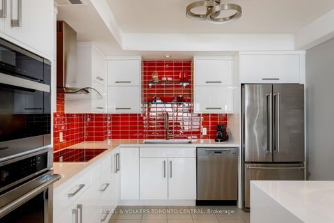 Photo 6 at 803E - 460 Queens Quay Way W, Waterfront Communities C1, Toronto