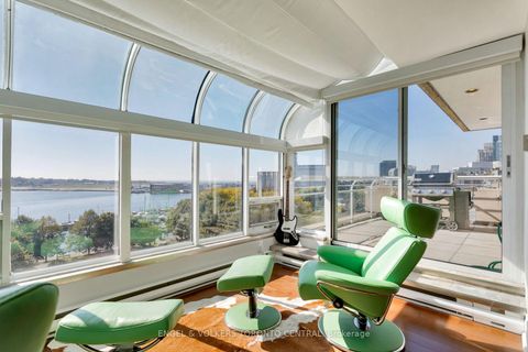 Photo 14 at 803E - 460 Queens Quay Way W, Waterfront Communities C1, Toronto