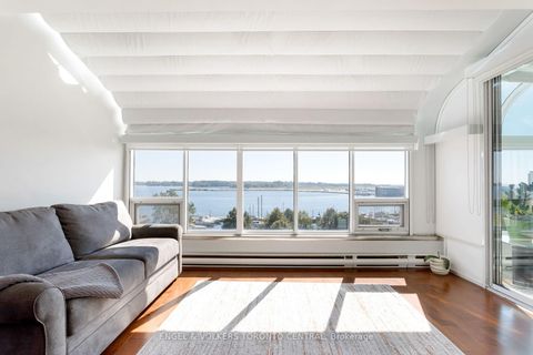 Photo 16 at 803E - 460 Queens Quay Way W, Waterfront Communities C1, Toronto