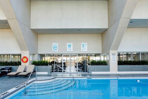 Photo 28 at 803E - 460 Queens Quay Way W, Waterfront Communities C1, Toronto