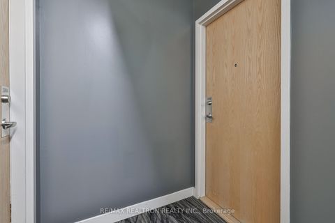 Photo 2 at 2005 - 150 Sudbury Street, Little Portugal, Toronto Photo 2 at 2005 - 150 Sudbury Street, Little Portugal, Toronto