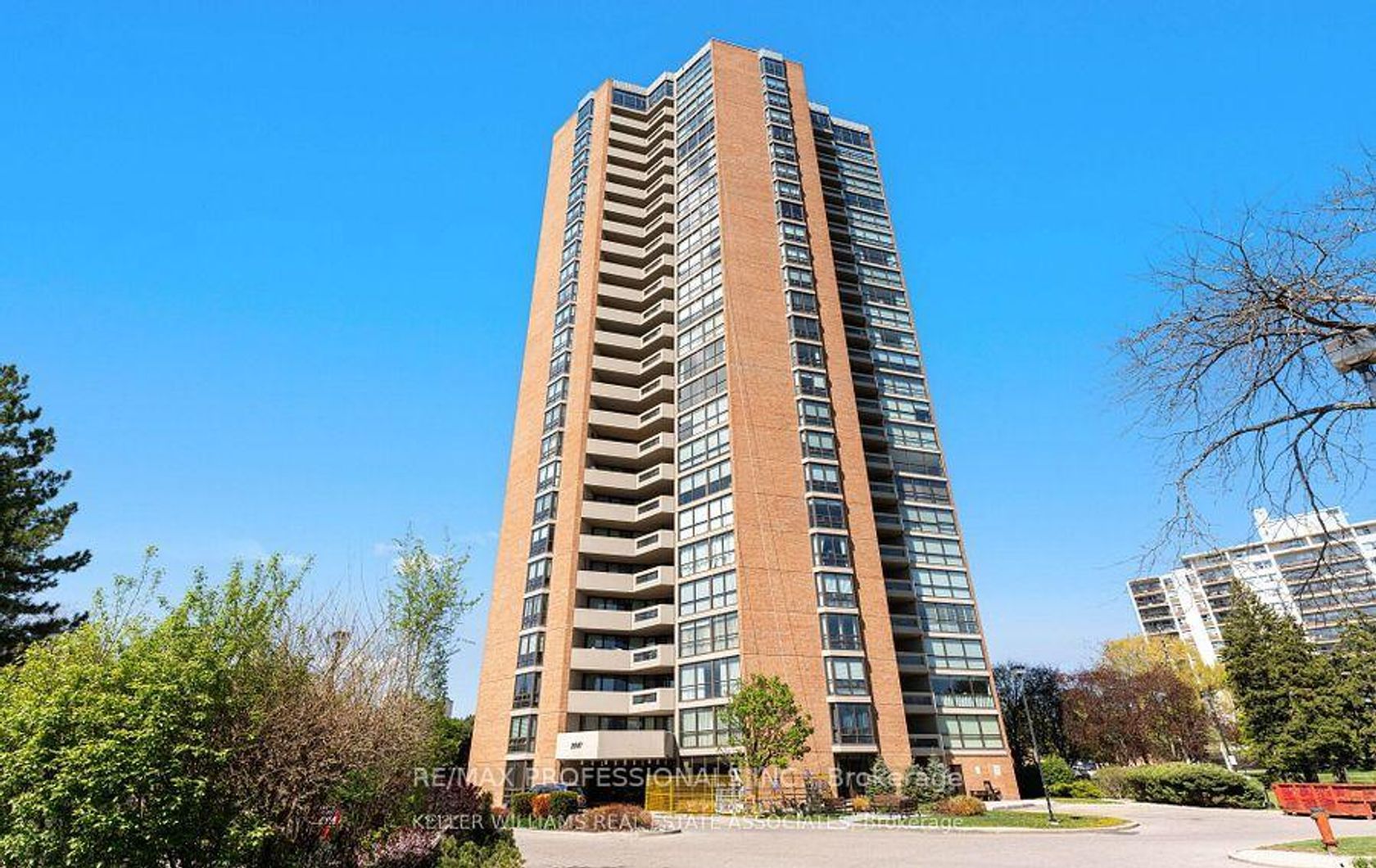 1806 - 2010 Islington Avenue, The Westway, Toronto 