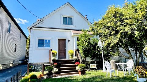 Photo 1 at 174 Aylesworth Avenue, Cliffside, Toronto
