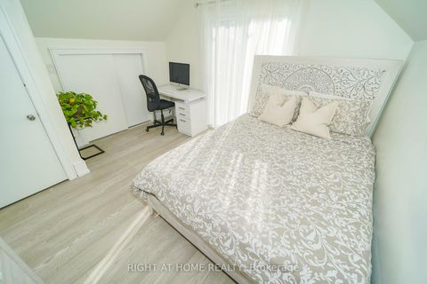 Photo 23 at 174 Aylesworth Avenue, Cliffside, Toronto