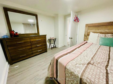 Photo 33 at 174 Aylesworth Avenue, Cliffside, Toronto