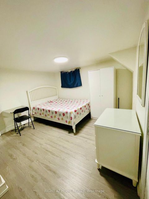 Photo 34 at 174 Aylesworth Avenue, Cliffside, Toronto
