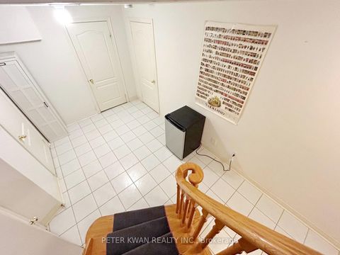 Photo 28 at 231 Pinewood Drive, Yorkhill, Vaughan