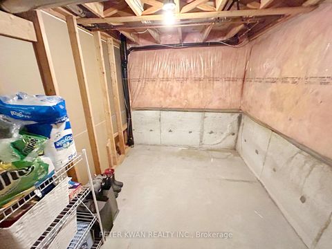 Photo 29 at 231 Pinewood Drive, Yorkhill, Vaughan