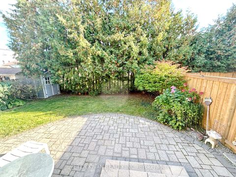 Photo 37 at 231 Pinewood Drive, Yorkhill, Vaughan