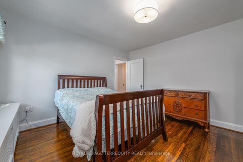 Photo 23 at 223 Riverside Drive, Swansea, Toronto