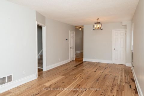 Photo 4 at 17 Kersdale Avenue, Eglinton West, Toronto Photo 4 at 17 Kersdale Avenue, Eglinton West, Toronto