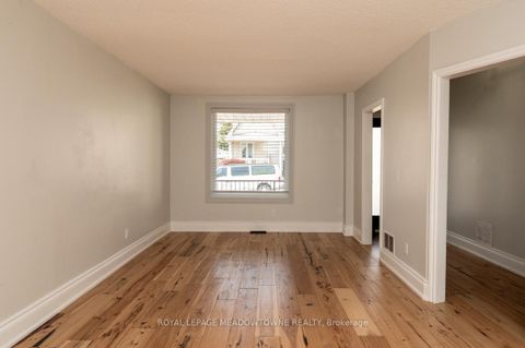 Photo 5 at 17 Kersdale Avenue, Eglinton West, Toronto Photo 5 at 17 Kersdale Avenue, Eglinton West, Toronto