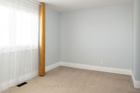 Photo 22 at 17 Kersdale Avenue, Eglinton West, Toronto