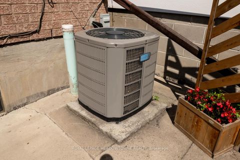 Photo 39 at 17 Kersdale Avenue, Eglinton West, Toronto Photo 39 at 17 Kersdale Avenue, Eglinton West, Toronto