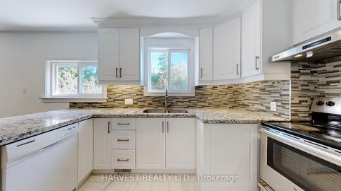 Photo 8 at 47 Commons Drive, Sullivan, Toronto