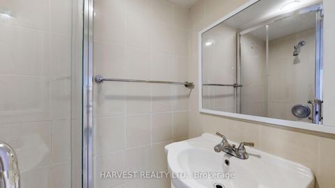Photo 33 at 47 Commons Drive, Sullivan, Toronto