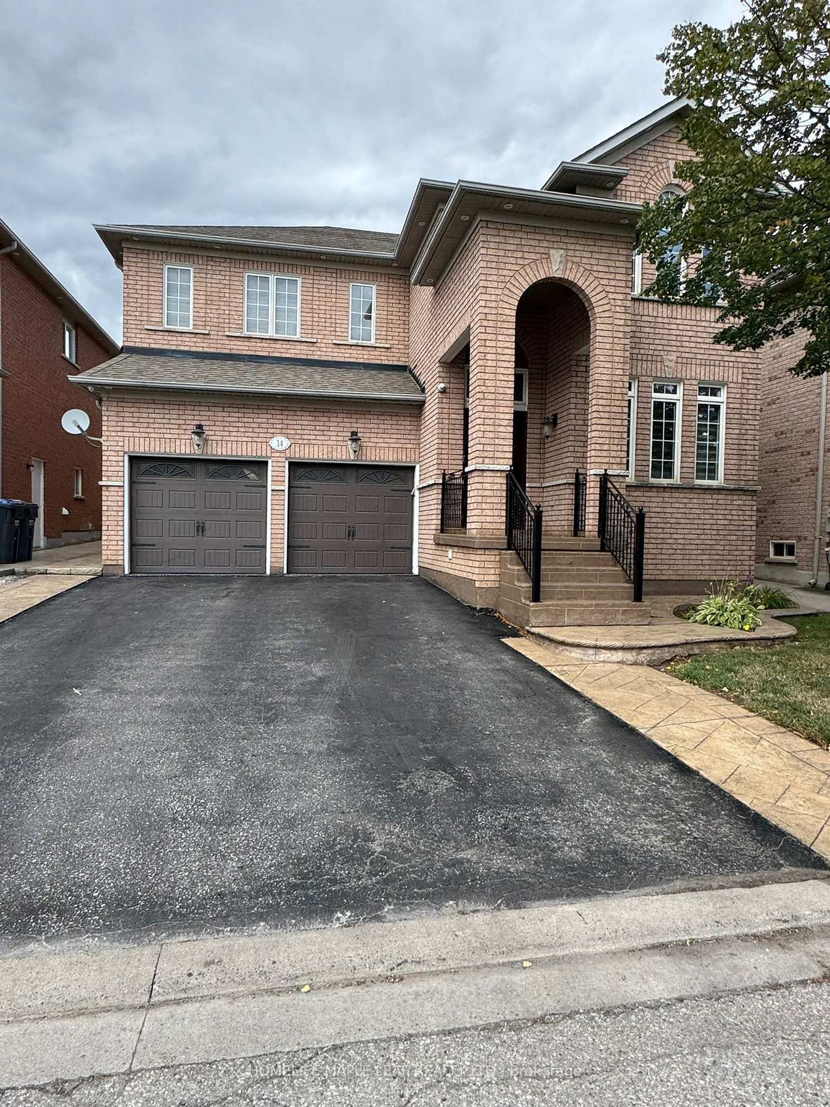 14 Gorevale Drive, Bram East, Brampton 2