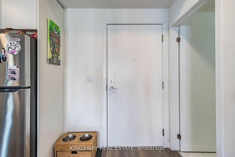 Photo 6 at 304 - 120 Canon Jackson Drive, Amesbury, Toronto