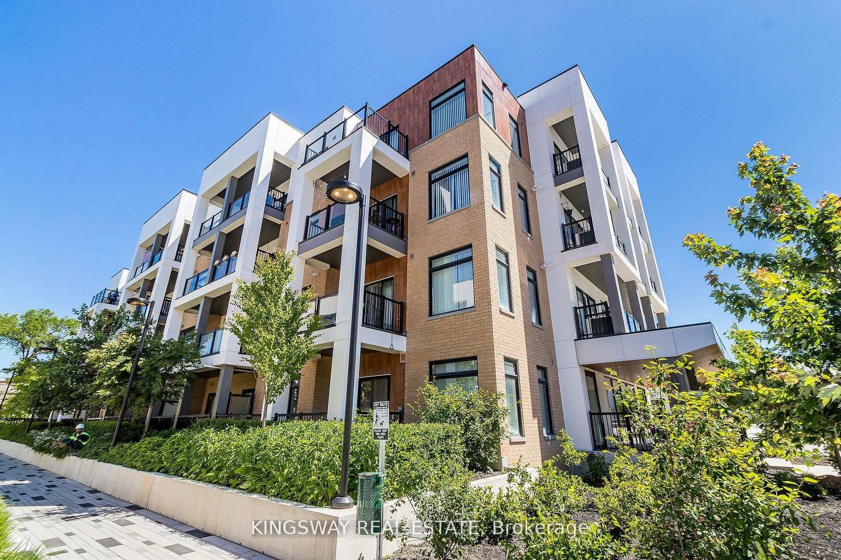 304 - 120 Canon Jackson Drive, Amesbury, Toronto 