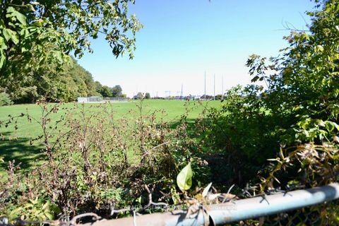 Photo 12 at 47 Singleton Road, Maryvale, Toronto