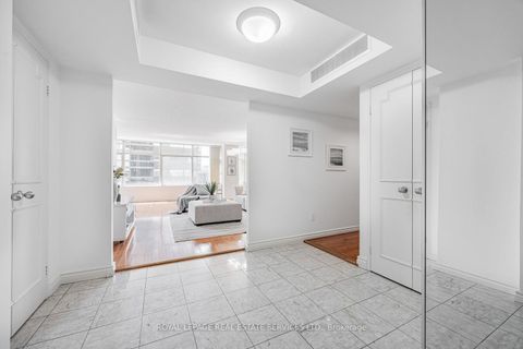 Photo 10 at 501 - 900 Yonge Street, Annex, Toronto