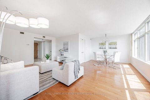 Photo 11 at 501 - 900 Yonge Street, Annex, Toronto