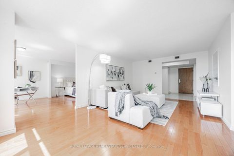 Photo 12 at 501 - 900 Yonge Street, Annex, Toronto