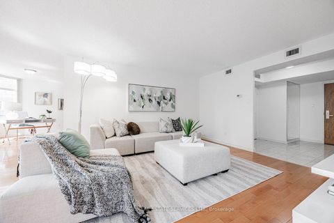 Photo 13 at 501 - 900 Yonge Street, Annex, Toronto